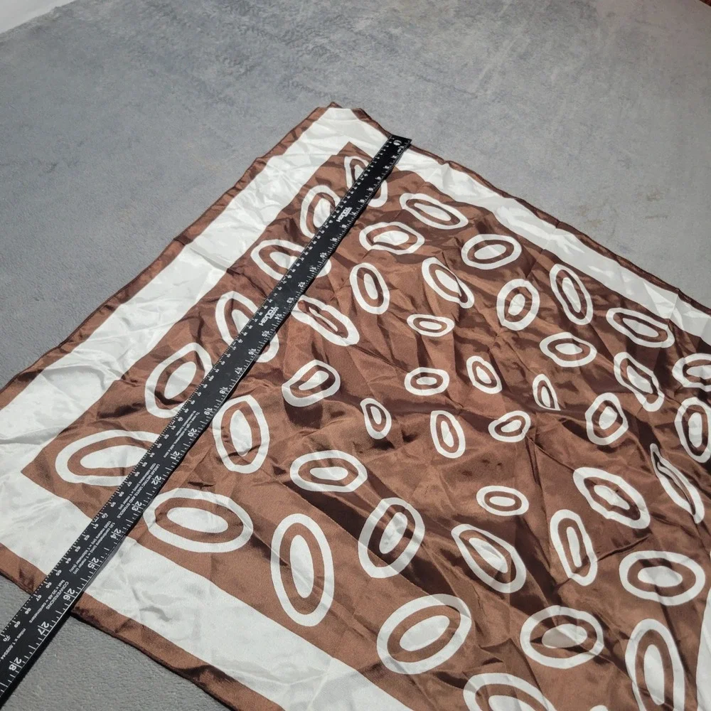 Unbranded Women Square Scarf OS‎ Brown White Geometric Oval Print Silky Retro